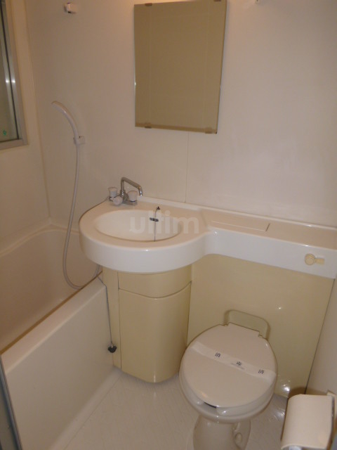 トイレ　※別のお部屋の写真です