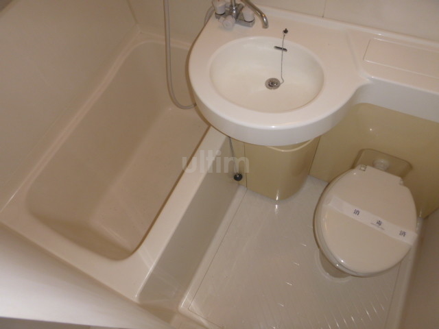 洗面設備　※別のお部屋の写真です