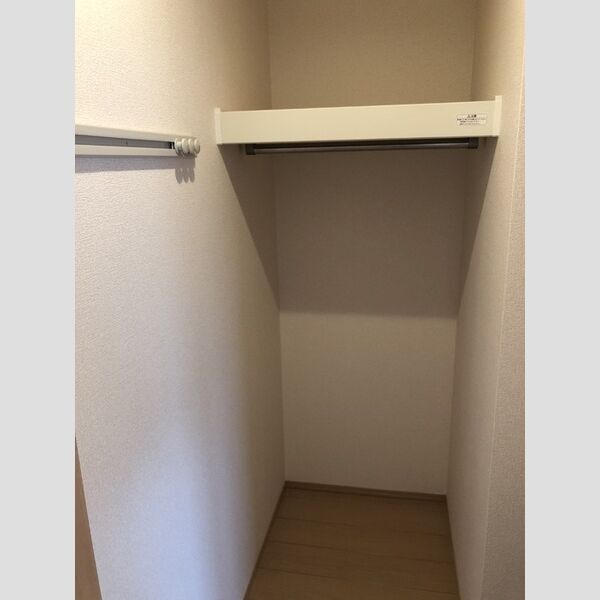 収納　室内写真は別部屋の写真です。