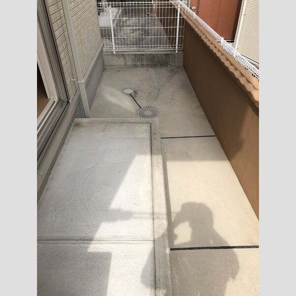 バルコニー　室内写真は別部屋の写真です。