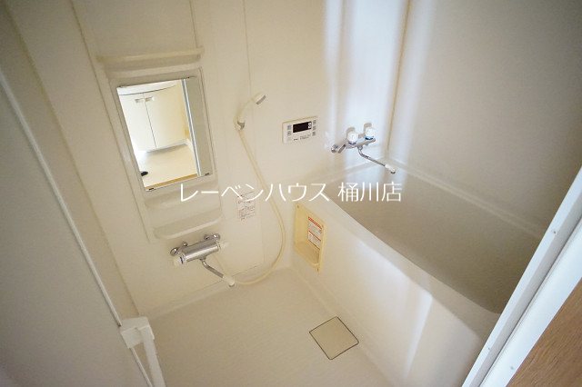 バス・シャワールーム　レーベンハウス桶川店へ　048-787-5511