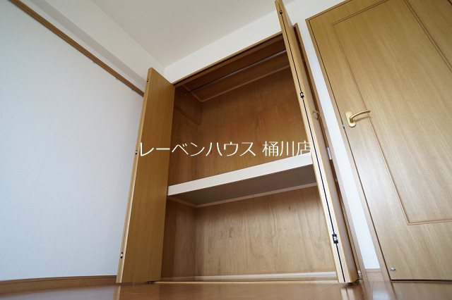 収納　レーベンハウス桶川店へ　048-787-5511