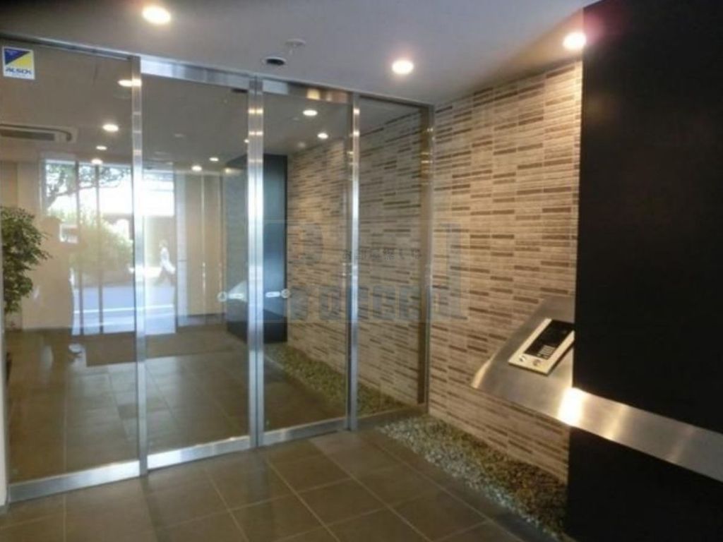 エントランス　きれいなエントランス！