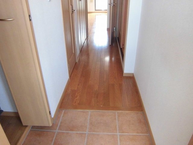 玄関　収納もある玄関です