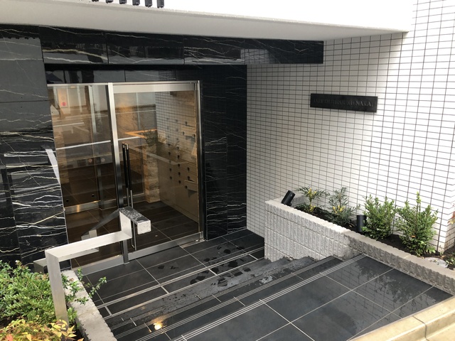 エントランス　エントランス