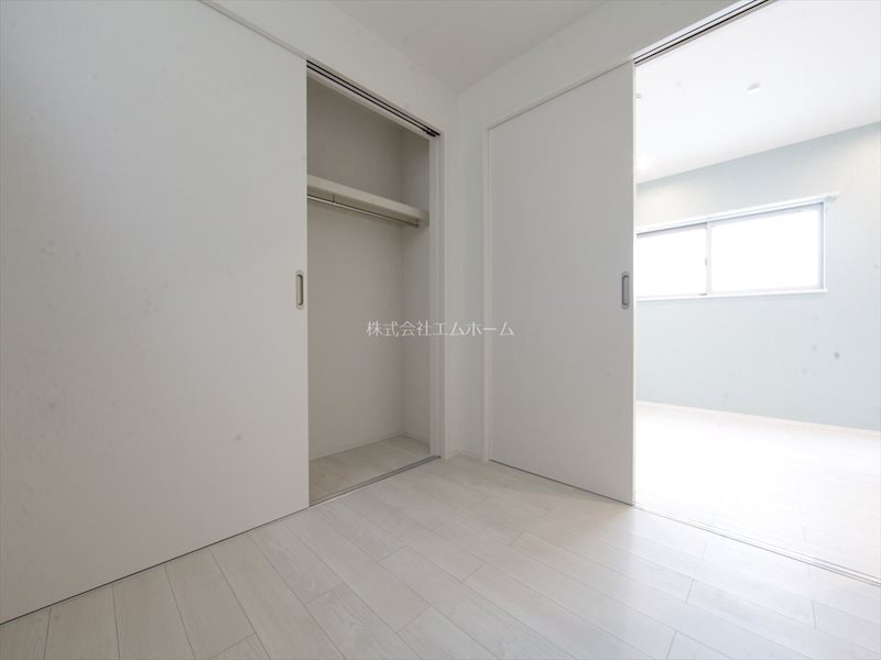 その他部屋・スペース　洋室3.7帖　ＤＫ6.1帖とつなげても使えます　同型写真