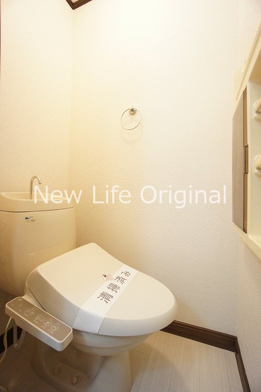 トイレ　あると嬉しい温水洗浄便座付きトイレ☆