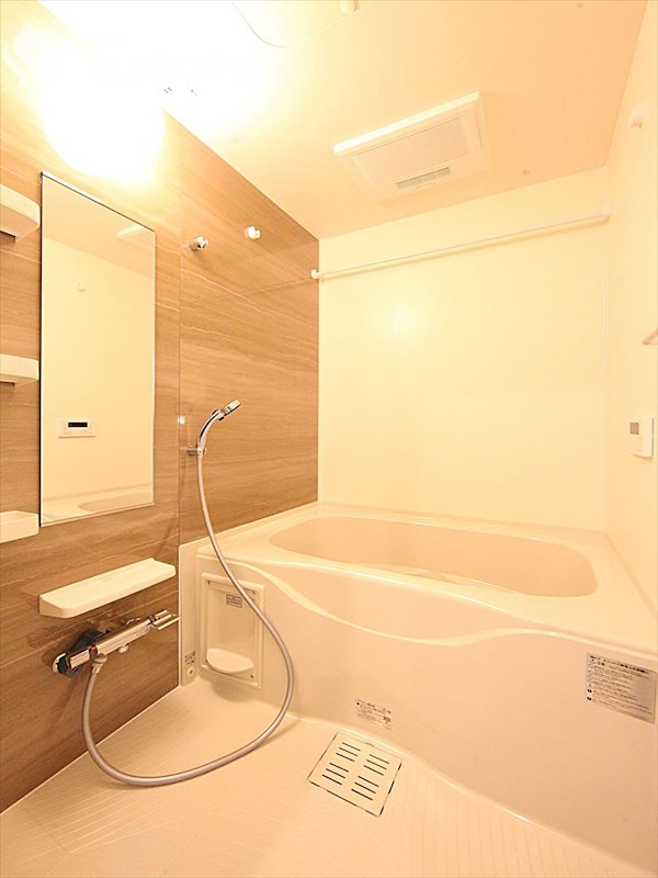 バス・シャワールーム　バスルーム