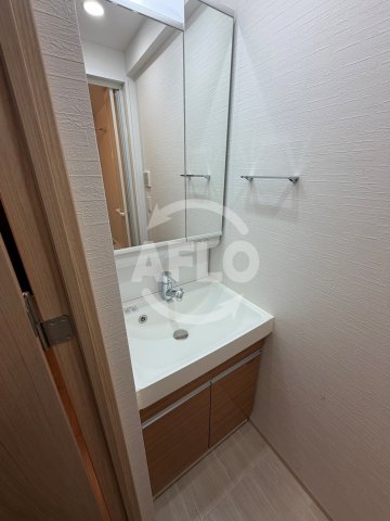 洗面設備　Metrosa谷町六丁目North　独立洗面台