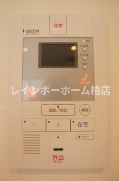 セキュリティ　モニター付きインターホンです