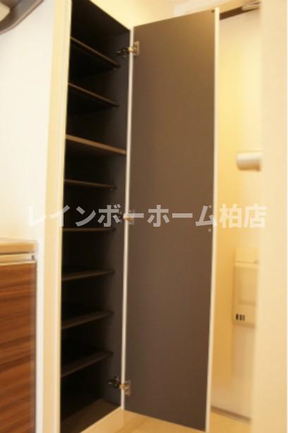玄関　シューズボックス付きです