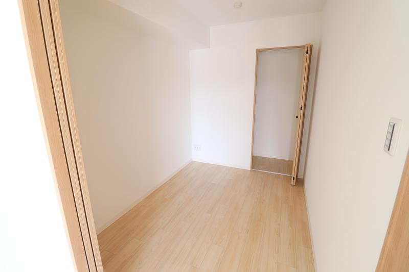 収納　洋室6.4帖の収納