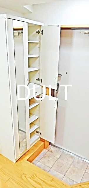 玄関　玄関です。