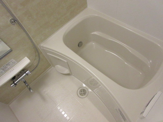 バス・シャワールーム　★追い焚き機能付きバスルーム★