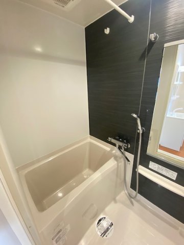 バス・シャワールーム　別部屋参考写真