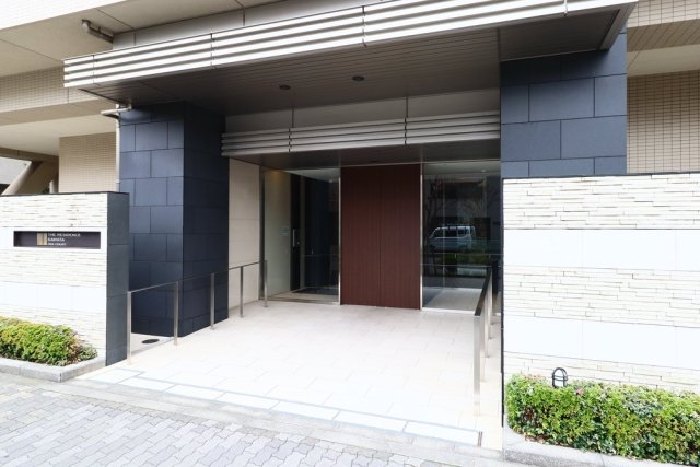 エントランス　清潔なエントランスです