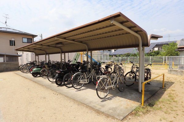 その他　駐輪場（その他）まで50m