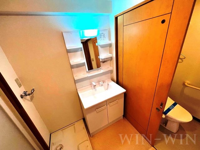 洗面設備　イメージ（同建物内別部屋の写真です）