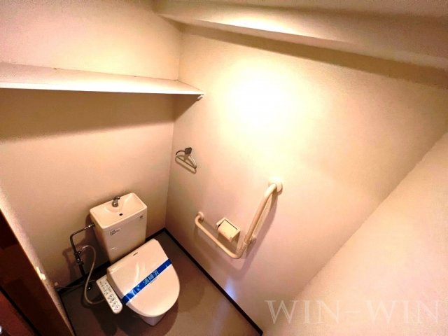 トイレ　イメージ（同建物内別部屋の写真です）