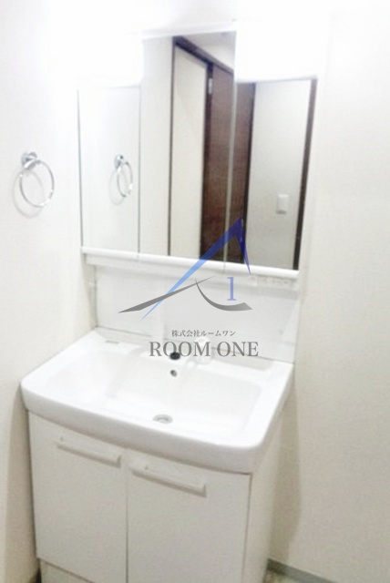 洗面設備　洗面台です。