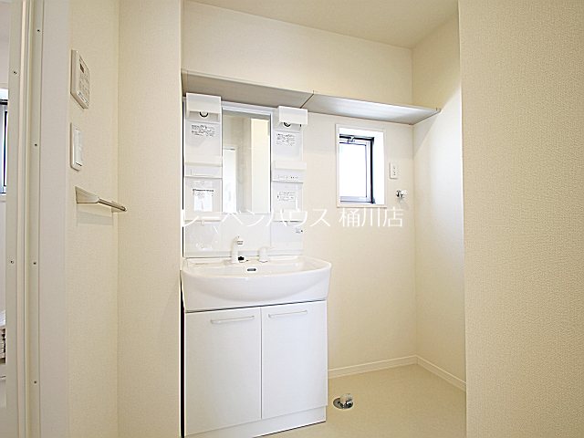 洗面設備　レーベンハウス桶川店へ　048-787-5511