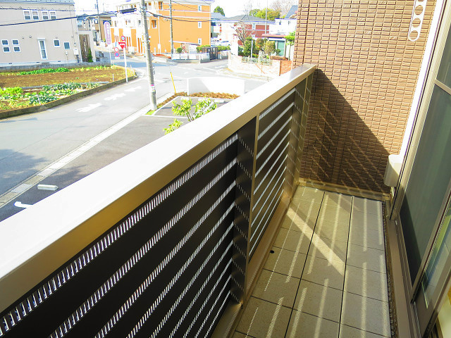 バルコニー　レーベンハウス桶川店へ　048-787-5511