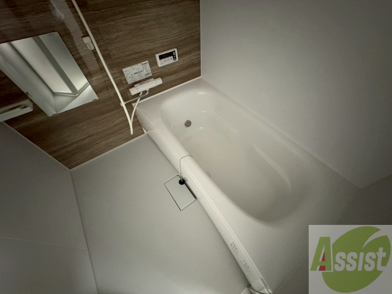 バス・シャワールーム　お風呂になります。一日の疲れを癒してくださいね。