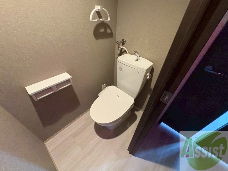 トイレ　シャワートイレになっているので快適です！