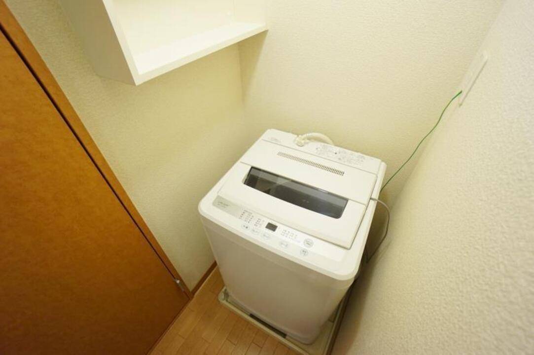 洗面設備　洗濯機置場