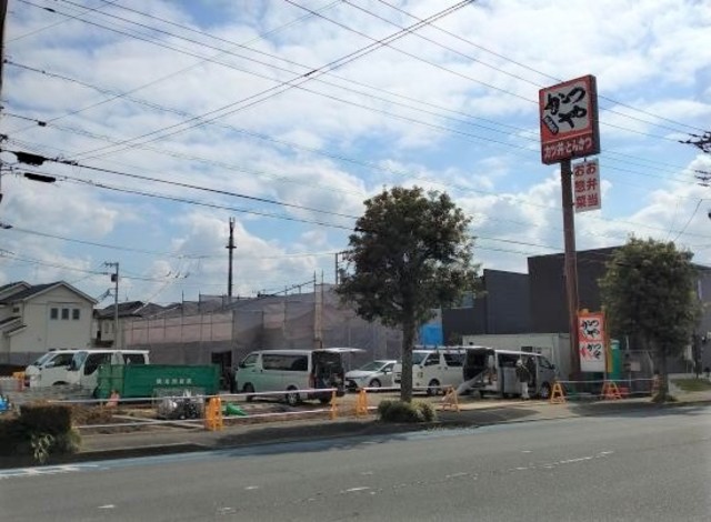 飲食店　かつや横浜和泉町店（飲食店）まで303m