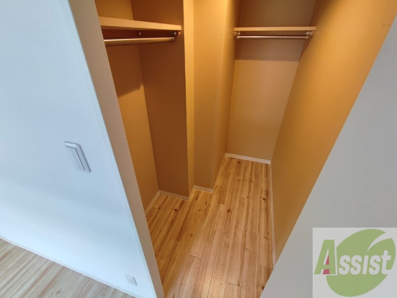 収納　寝室の収納です。部屋がすっきり片付きます。