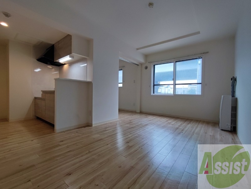 居室・リビング　広くてキレイなお部屋が広がっていて、充実した生活が送れそう。