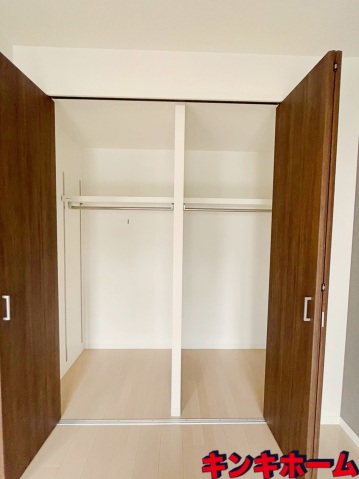 収納　写真は別のお部屋です。