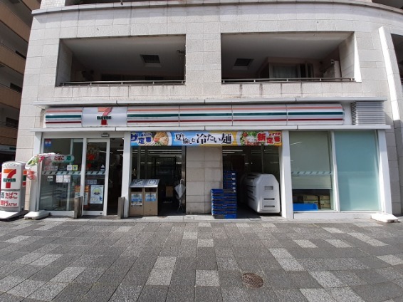 コンビニ　セブンイレブン京都小川御池（コンビニ）まで60m