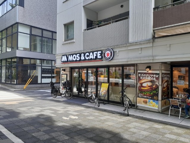 飲食店　モスバーガー烏丸御池（飲食店）まで210m