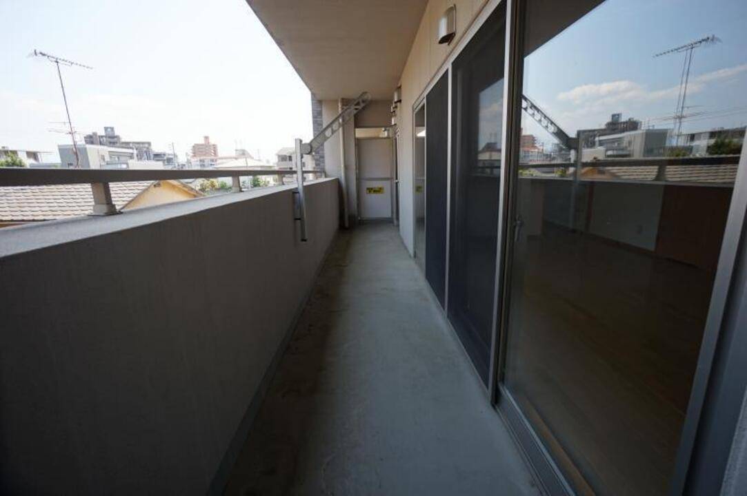 バルコニー　バルコニー