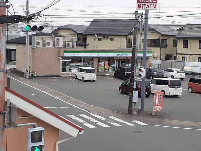 コンビニ　ファミリーマート浜松三ヶ日北店（コンビニ）まで64m
