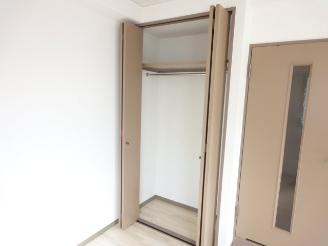 収納　同物件別号室のものです。