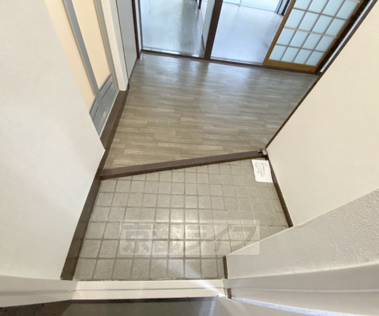 玄関　玄関です。