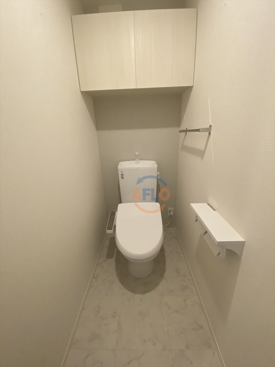 トイレ　スペチアーレ巽中　C棟　温水洗浄便座