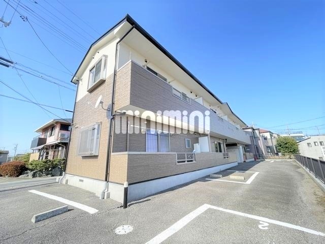 建物外観　日当り、風通し良好な追い焚き機能付きワンルーム