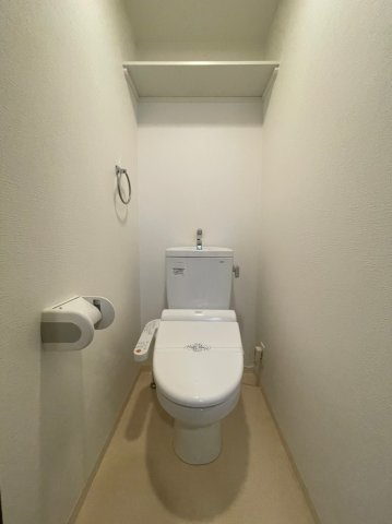 トイレ　同マンション別部屋参考写真