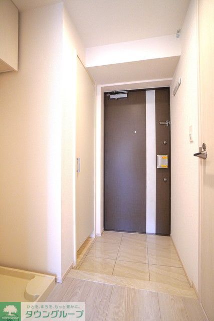 玄関　※写真は同タイプ住戸です。