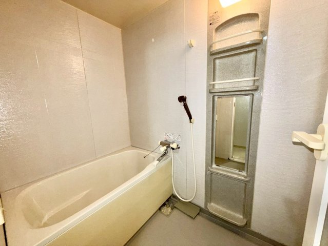 バス・シャワールーム　浴室