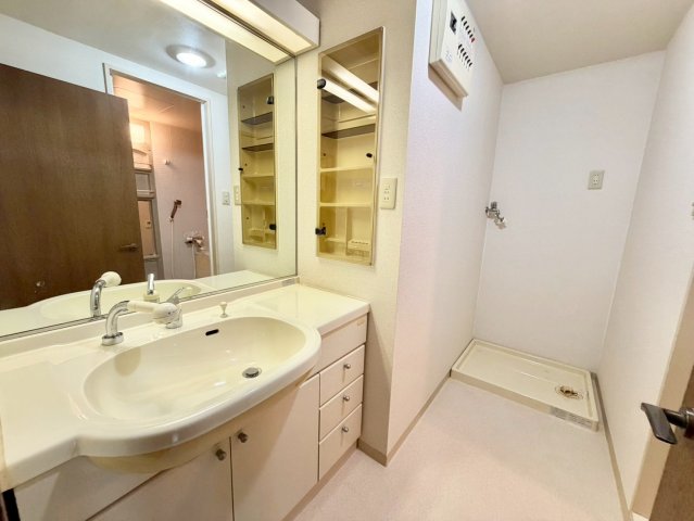 洗面設備　洗面化粧台