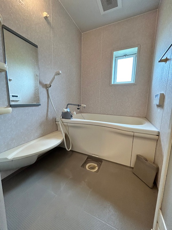 バス・シャワールーム　図面と現状に相違がある場合には現状を優先