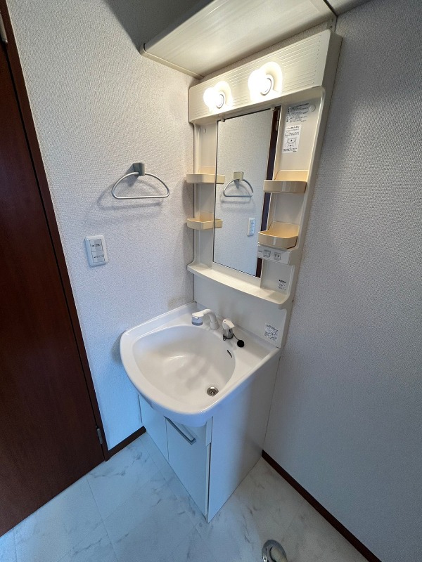 洗面設備　図面と現状に相違がある場合には現状を優先