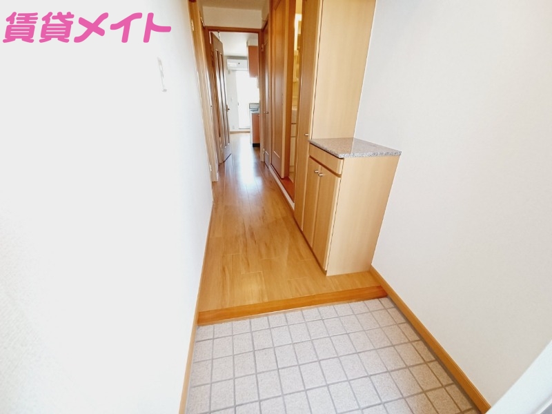 玄関　同タイプ反転
