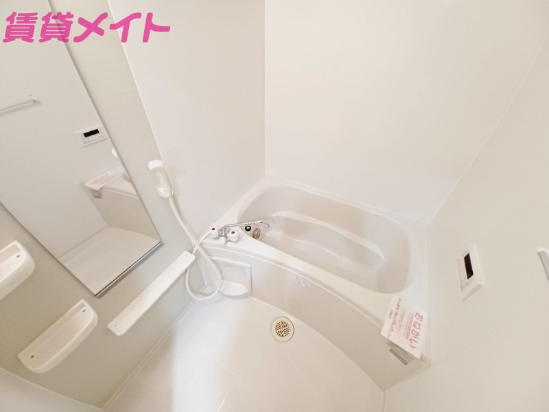 バス・シャワールーム　同タイプ反転