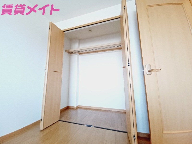 収納　同タイプ反転